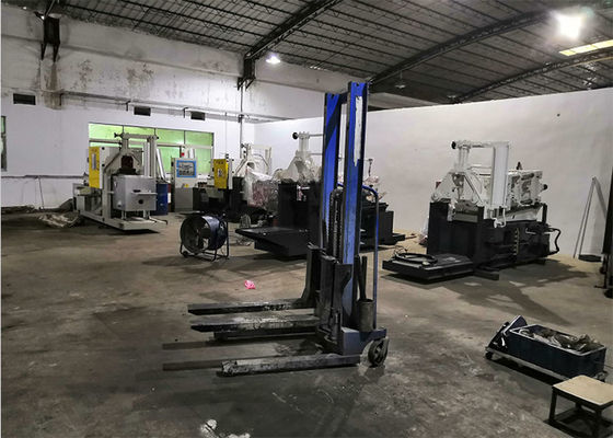 Máy đúc khuôn buồng lạnh 400T